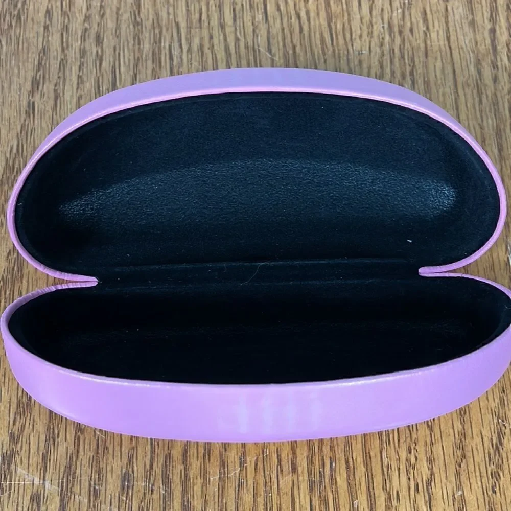 Phoebe Couture sunglasses case in Bubblegum Pink